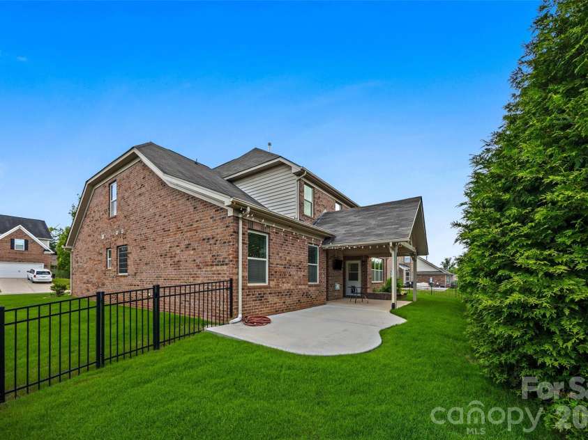 324 Kerrydale Court, Clover, SC 29710.  MLS# CAR4364709, YatesRealty ID 31761. Back Yard