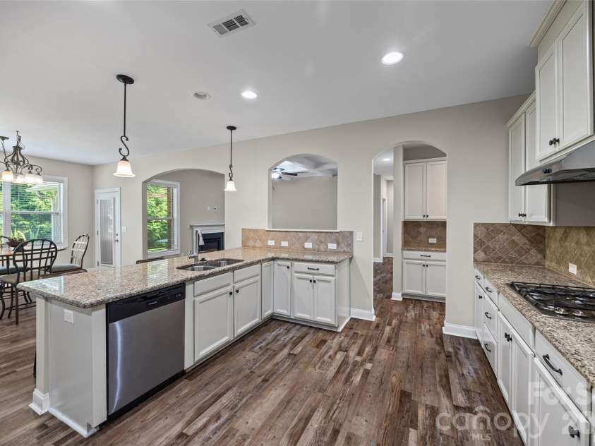 324 Kerrydale Court, Clover, SC 29710.  MLS# CAR4364709, YatesRealty ID 31761. Kitchen