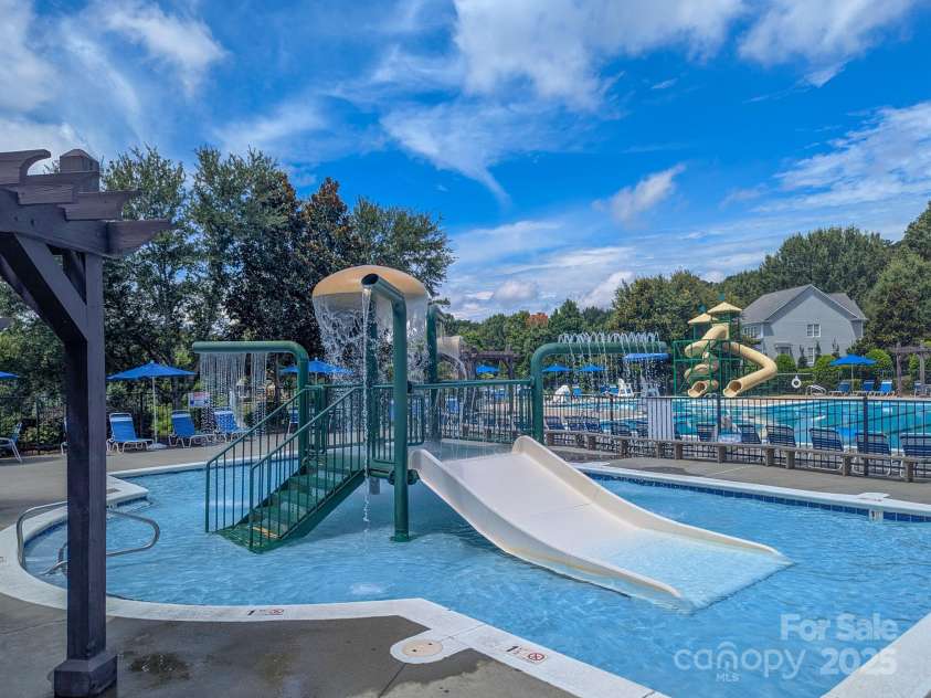 14940 Carbert Lane, Huntersville, NC 28078.  MLS# CAR4256086, YatesRealty ID 31763. 