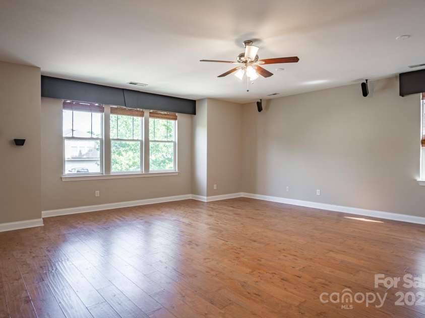 14940 Carbert Lane, Huntersville, NC 28078.  MLS# CAR4256086, YatesRealty ID 31763. Enormous Secondary Bedroom #4 or Bonus Space