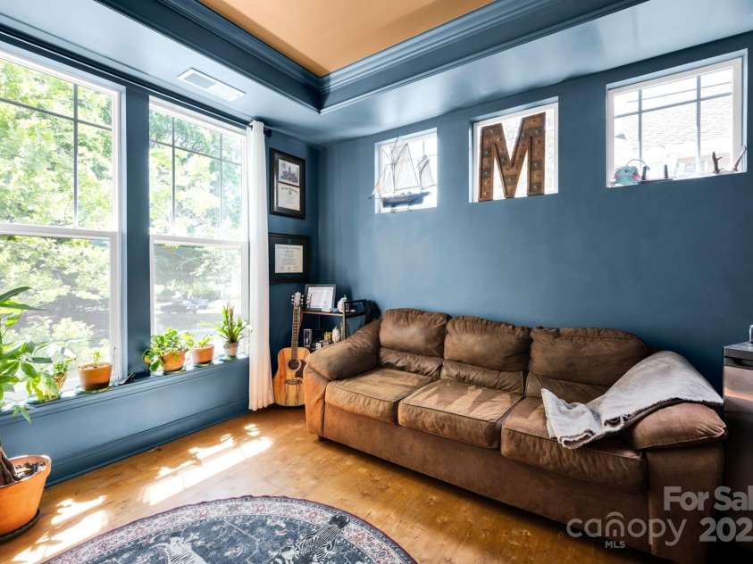 14940 Carbert Lane, Huntersville, NC 28078.  MLS# CAR4256086, YatesRealty ID 31763. Office/flex space at front entry