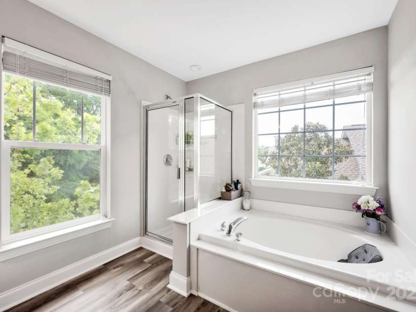 14940 Carbert Lane, Huntersville, NC 28078.  MLS# CAR4256086, YatesRealty ID 31763. Primary Bath w/ garden tub and separate shower, dual vanities
