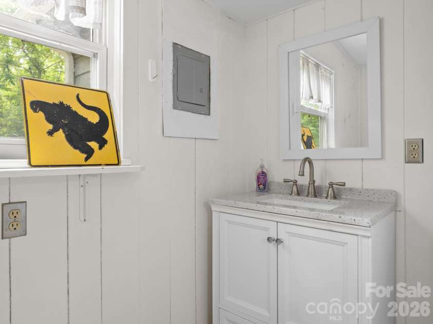 41 Red Bird Road, Tryon, NC 28782.  MLS# CAR4394801, YatesRealty ID 31763. 
