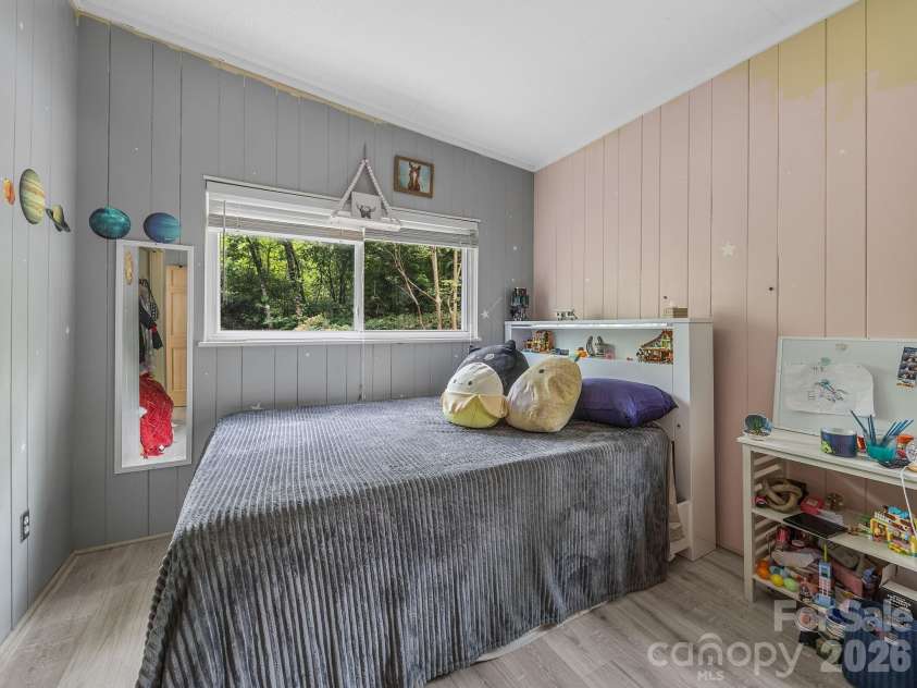 41 Red Bird Road, Tryon, NC 28782.  MLS# CAR4394801, YatesRealty ID 31763. 