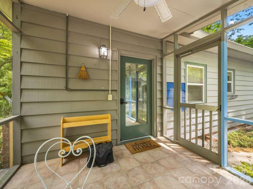 41 Red Bird Road, Tryon, NC 28782.  MLS# CAR4394801, YatesRealty ID 31763. 