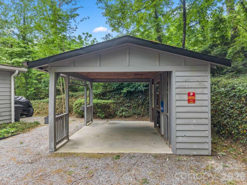 41 Red Bird Road, Tryon, NC 28782.  MLS# CAR4394801, YatesRealty ID 31763. 