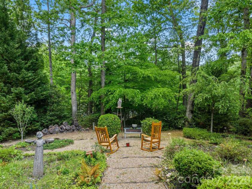 41 Red Bird Road, Tryon, NC 28782.  MLS# CAR4394801, YatesRealty ID 31763. 