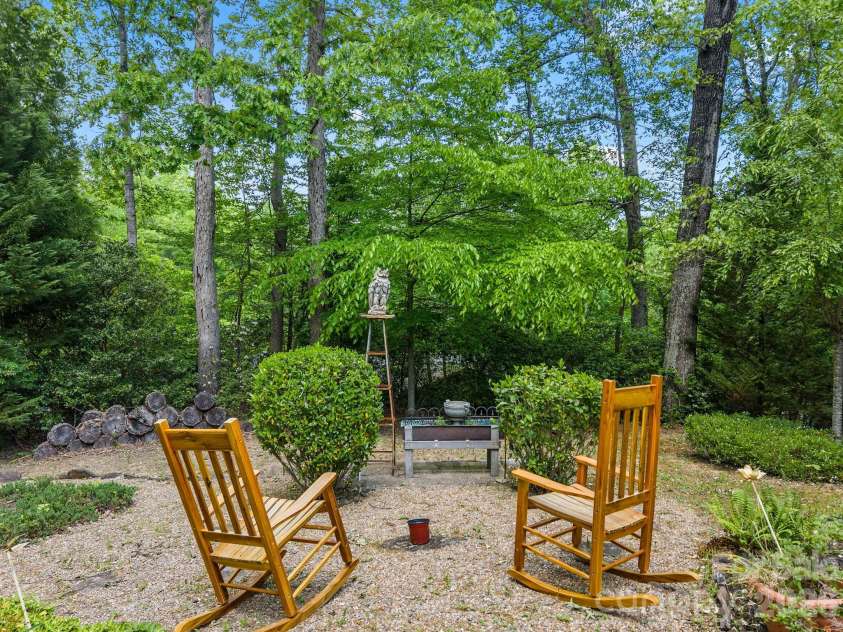 41 Red Bird Road, Tryon, NC 28782.  MLS# CAR4394801, YatesRealty ID 31763. 