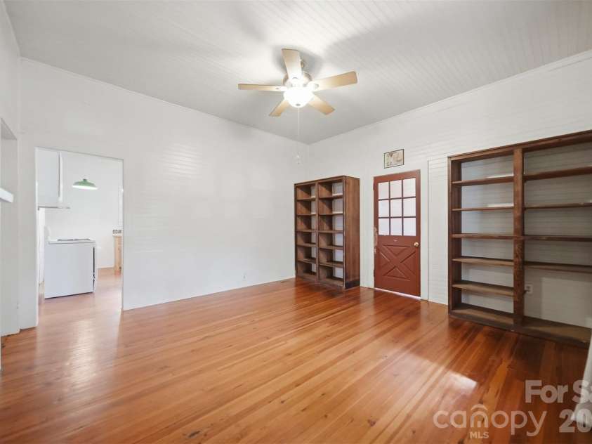25 Central Avenue, Granite Falls, NC 28630.  MLS# CAR4394659, YatesRealty ID 31764. 