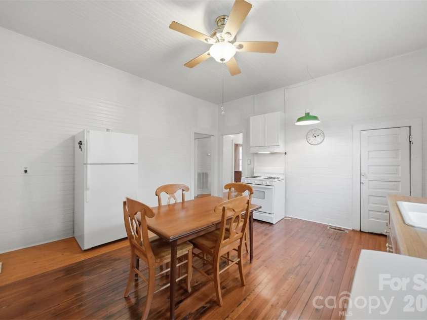 25 Central Avenue, Granite Falls, NC 28630.  MLS# CAR4394659, YatesRealty ID 31764. 