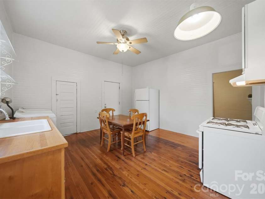 25 Central Avenue, Granite Falls, NC 28630.  MLS# CAR4394659, YatesRealty ID 31764. 