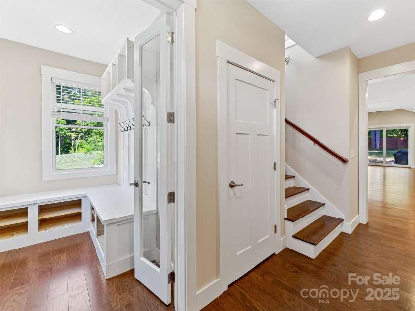 29 Farm Pond Lane, Candler, NC 28715.  MLS# CAR4258742, YatesRealty ID 31766. Coat/Mud room 