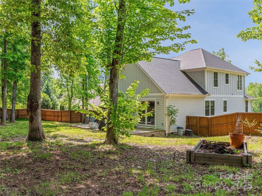 29 Farm Pond Lane, Candler, NC 28715.  MLS# CAR4258742, YatesRealty ID 31766. Spacious fenced yard
