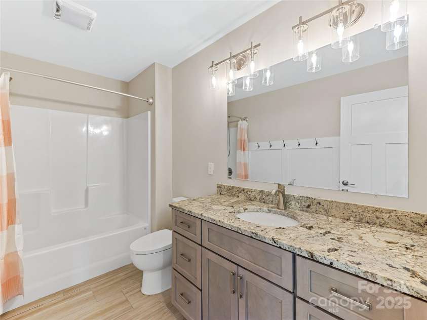 29 Farm Pond Lane, Candler, NC 28715.  MLS# CAR4258742, YatesRealty ID 31766. Upstairs Full Bath