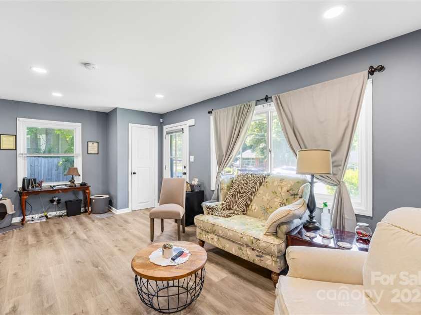 411 Belvedere Circle, Kings Mountain, NC 28086.  MLS# CAR4269942, YatesRealty ID 31768. 