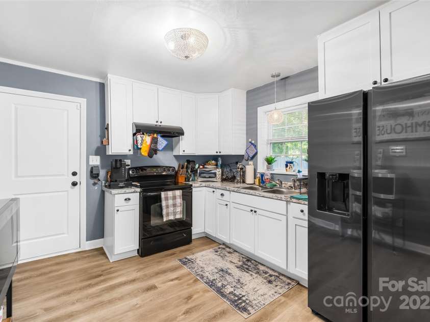 411 Belvedere Circle, Kings Mountain, NC 28086.  MLS# CAR4269942, YatesRealty ID 31768. 