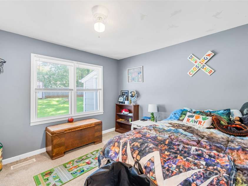 411 Belvedere Circle, Kings Mountain, NC 28086.  MLS# CAR4269942, YatesRealty ID 31768. 