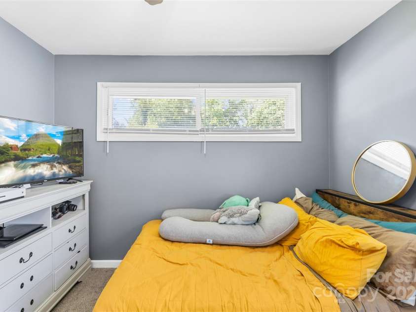 411 Belvedere Circle, Kings Mountain, NC 28086.  MLS# CAR4269942, YatesRealty ID 31768. 