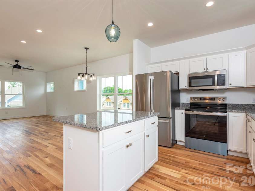 6 Berry Crest Lane, Arden, NC 28704.  MLS# CAR4391347, YatesRealty ID 31768. 