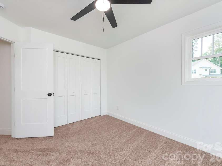 6 Berry Crest Lane, Arden, NC 28704.  MLS# CAR4391347, YatesRealty ID 31768. 