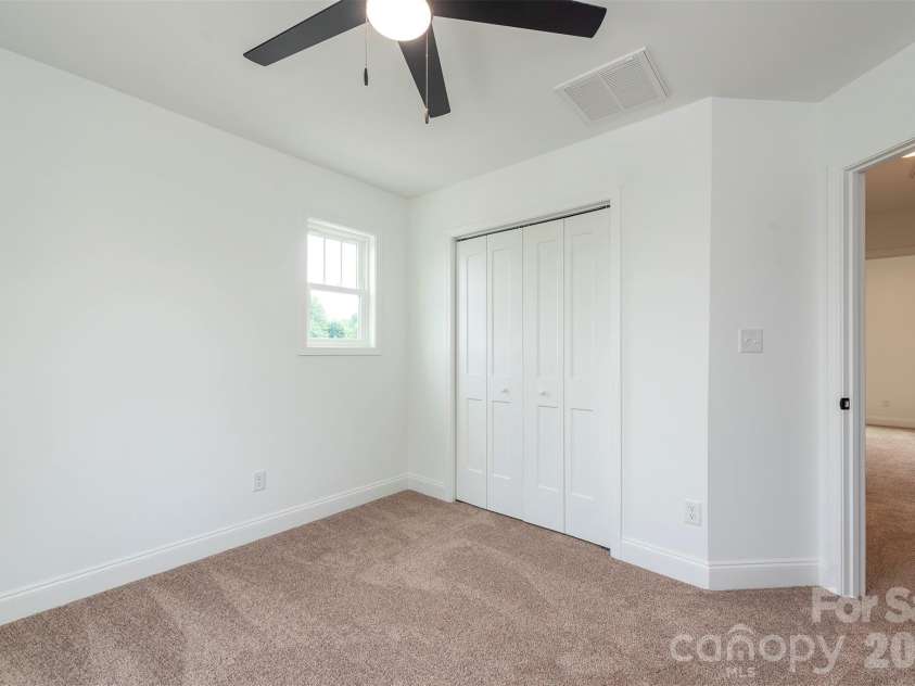 6 Berry Crest Lane, Arden, NC 28704.  MLS# CAR4391347, YatesRealty ID 31768. 