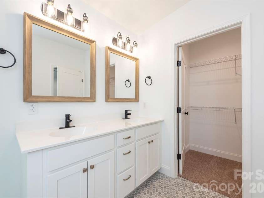6 Berry Crest Lane, Arden, NC 28704.  MLS# CAR4391347, YatesRealty ID 31768. Extra closet space 