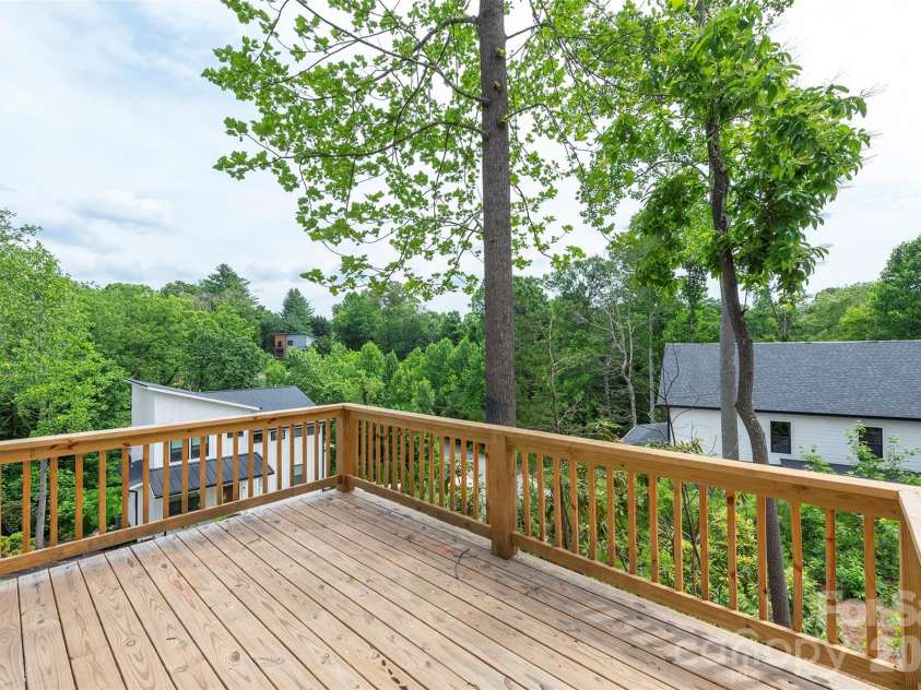 6 Berry Crest Lane, Arden, NC 28704.  MLS# CAR4391347, YatesRealty ID 31768. Table here