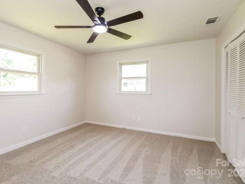 2366 Old Field Road, Gastonia, NC 28056.  MLS# CAR4284046, YatesRealty ID 31769. 