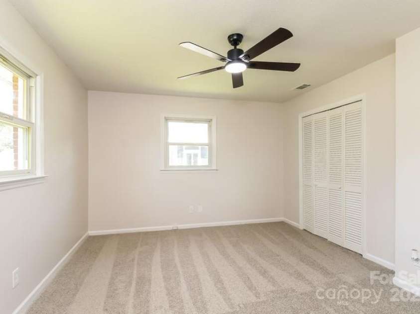 2366 Old Field Road, Gastonia, NC 28056.  MLS# CAR4284046, YatesRealty ID 31769. 
