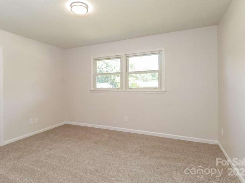 2366 Old Field Road, Gastonia, NC 28056.  MLS# CAR4284046, YatesRealty ID 31769. 