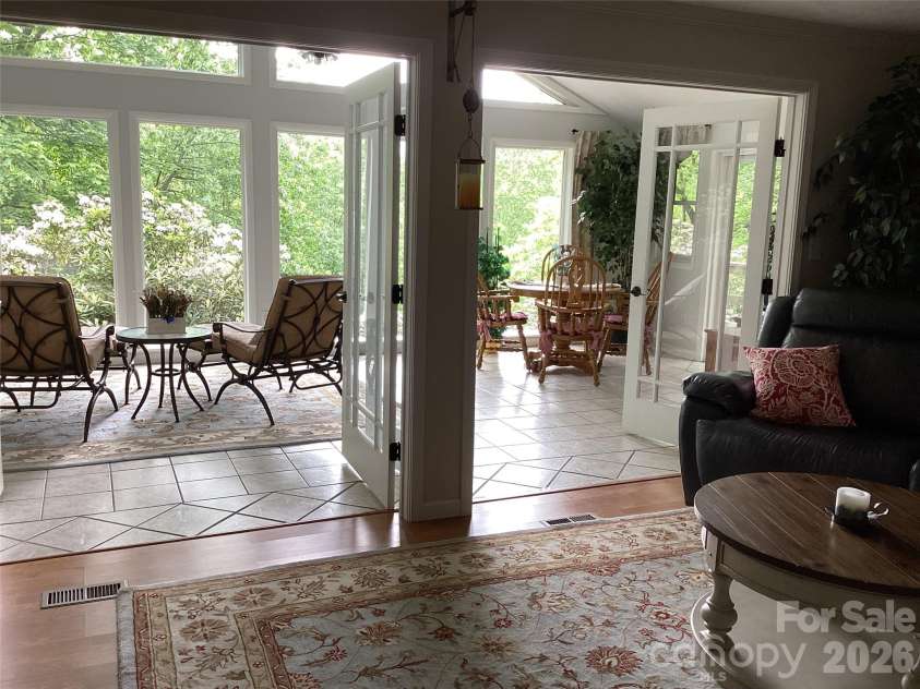 31 Rhododendron Road, Black Mountain, NC 28711.  MLS# CAR4354874, YatesRealty ID 3177. 