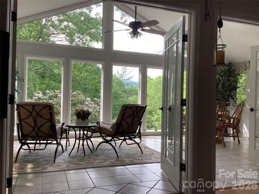 31 Rhododendron Road, Black Mountain, NC 28711.  MLS# CAR4354874, YatesRealty ID 3177. 