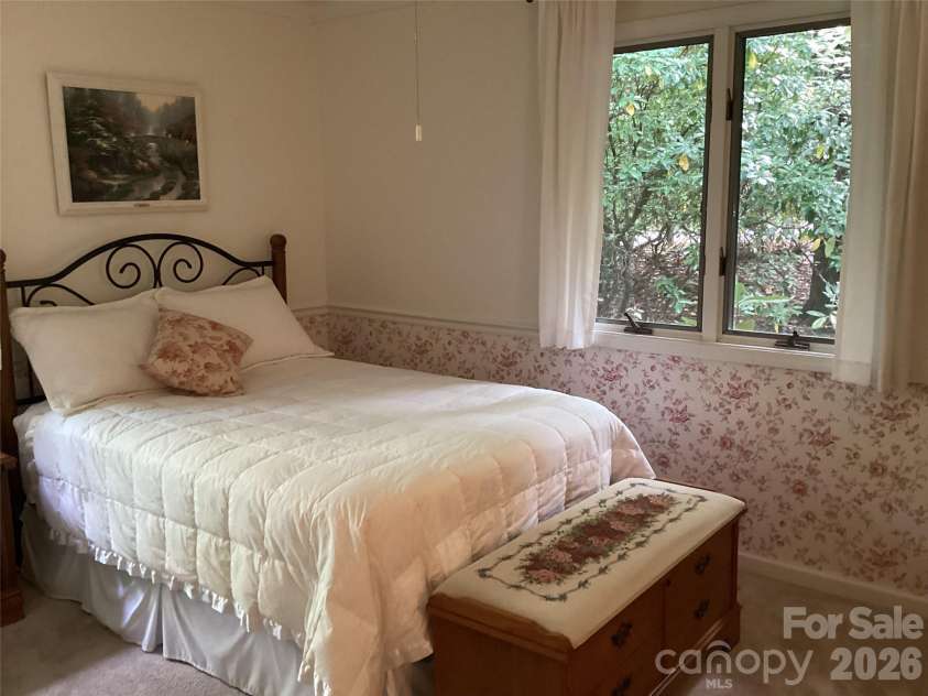 31 Rhododendron Road, Black Mountain, NC 28711.  MLS# CAR4354874, YatesRealty ID 3177. 
