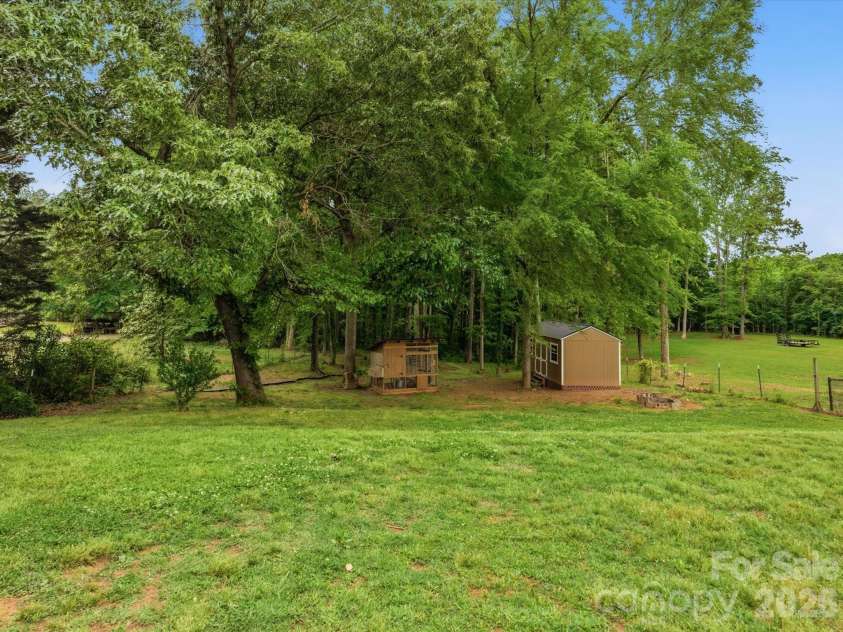 189 Wesley Amaker Road, York, SC 29745.  MLS# CAR4367872, YatesRealty ID 31770. 