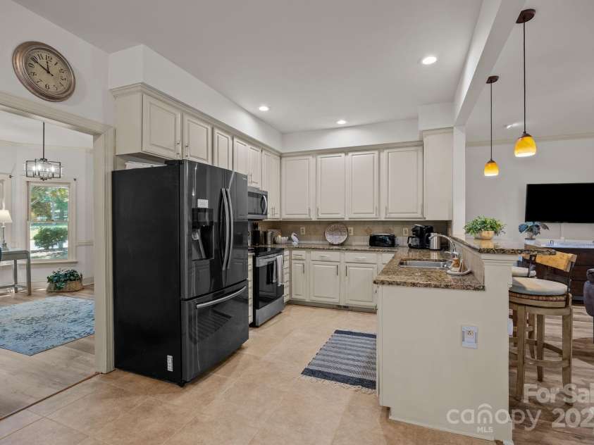 5134 Tracewood Court, Charlotte, NC 28215.  MLS# CAR4278095, YatesRealty ID 31770. 