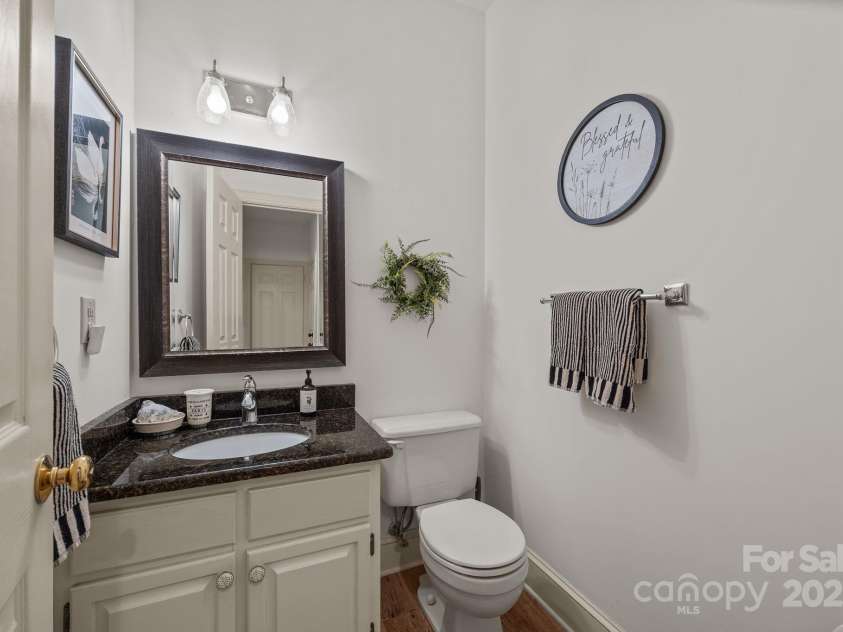 5134 Tracewood Court, Charlotte, NC 28215.  MLS# CAR4278095, YatesRealty ID 31770. 