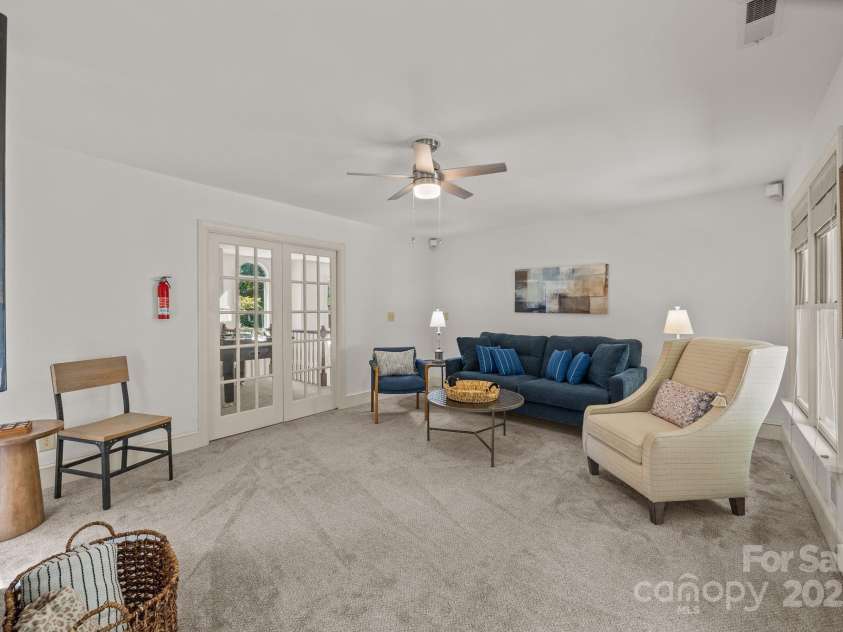 5134 Tracewood Court, Charlotte, NC 28215.  MLS# CAR4278095, YatesRealty ID 31770. 