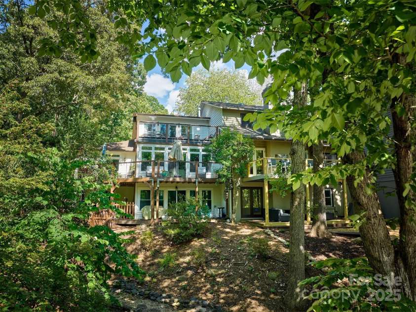 10 Weatherly Way, Lake Wylie, SC 29710.  MLS# CAR4281829, YatesRealty ID 31771. 