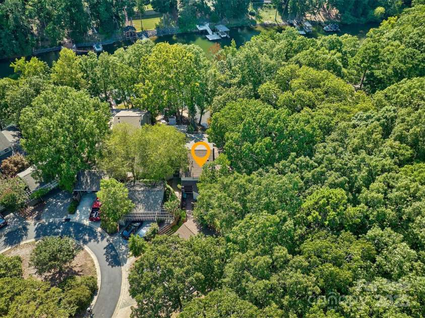 10 Weatherly Way, Lake Wylie, SC 29710.  MLS# CAR4281829, YatesRealty ID 31771. 