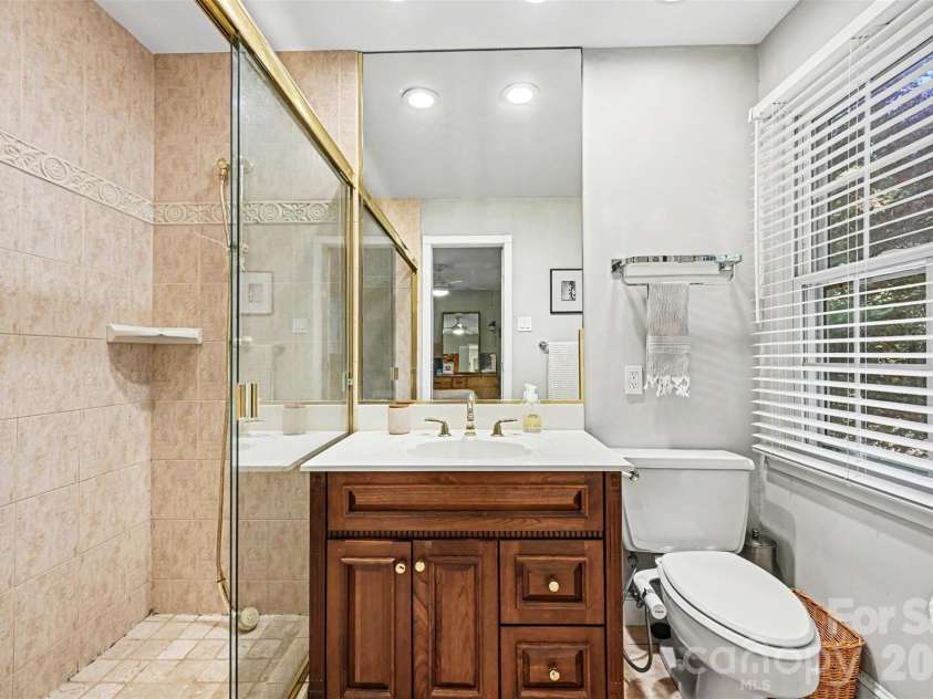 2449 Seth Thomas Road, Charlotte, NC 28210.  MLS# CAR4389244, YatesRealty ID 31772. 