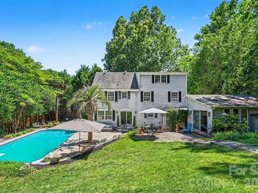 2449 Seth Thomas Road, Charlotte, NC 28210.  MLS# CAR4389244, YatesRealty ID 31772. 