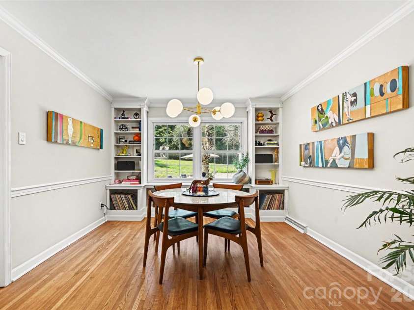 2449 Seth Thomas Road, Charlotte, NC 28210.  MLS# CAR4389244, YatesRealty ID 31772. Dining room