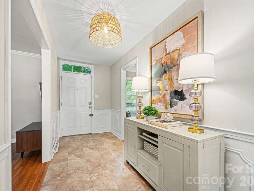 2449 Seth Thomas Road, Charlotte, NC 28210.  MLS# CAR4389244, YatesRealty ID 31772. Foyer