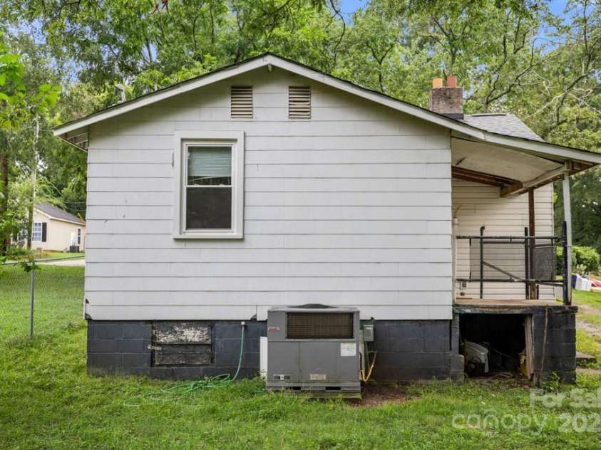 213 Bynum Avenue, Rock Hill, SC 29732.  MLS# CAR4290064, YatesRealty ID 31773. 