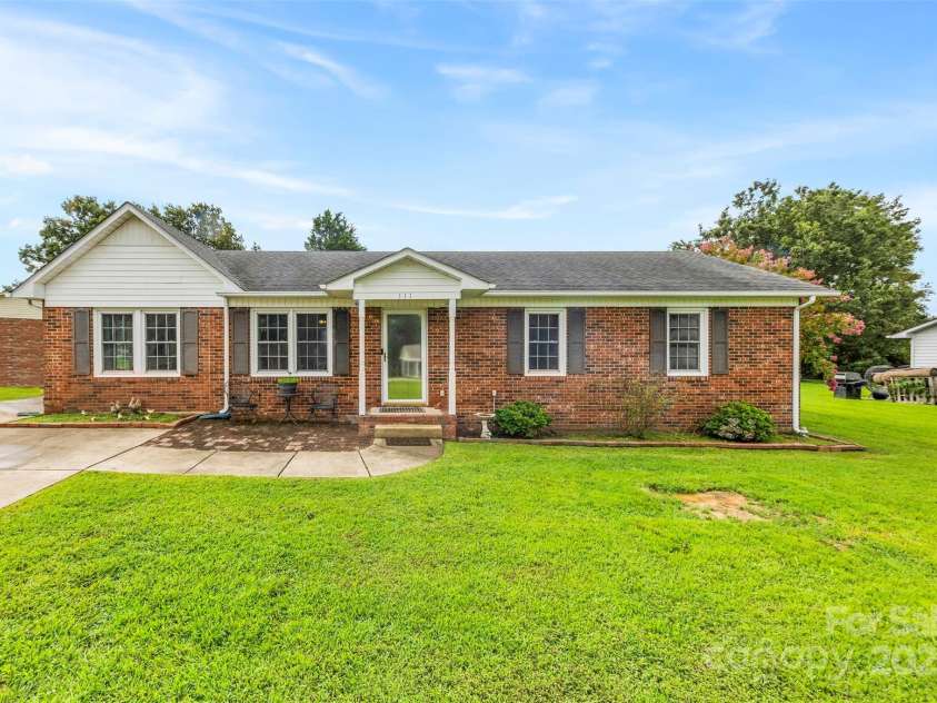 111 Hicks Road, Grover, NC 28073.  MLS# CAR4290582, YatesRealty ID 31774. 