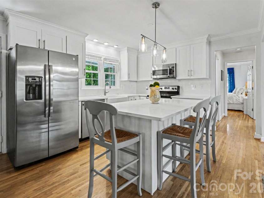 3841 Stokes Avenue, Charlotte, NC 28210.  MLS# CAR4393594, YatesRealty ID 31775. 