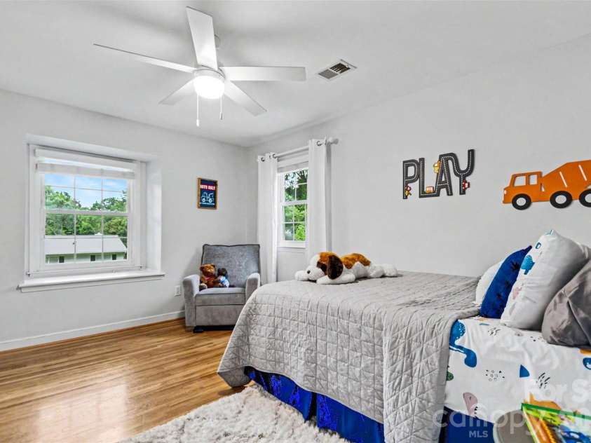 3841 Stokes Avenue, Charlotte, NC 28210.  MLS# CAR4393594, YatesRealty ID 31775. 