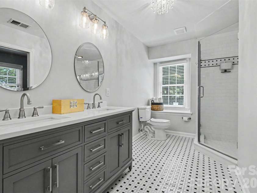 3841 Stokes Avenue, Charlotte, NC 28210.  MLS# CAR4393594, YatesRealty ID 31775. 