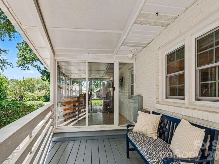 3841 Stokes Avenue, Charlotte, NC 28210.  MLS# CAR4393594, YatesRealty ID 31775. 