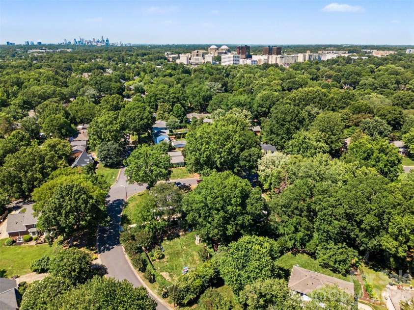 3841 Stokes Avenue, Charlotte, NC 28210.  MLS# CAR4393594, YatesRealty ID 31775. 